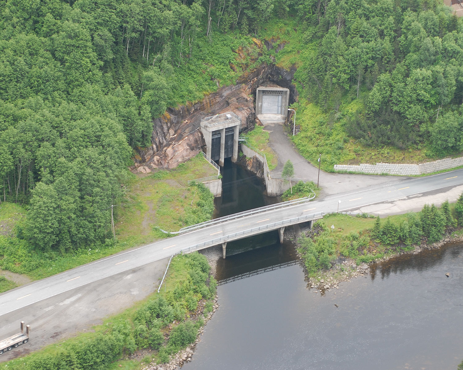 Hegsethfoss power plant from above.