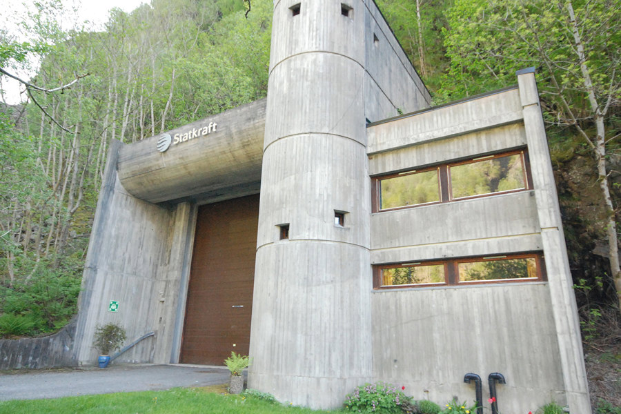 Reception building at Hylen power plant