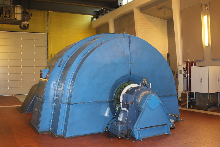 Machine room at Mågeli power plant
