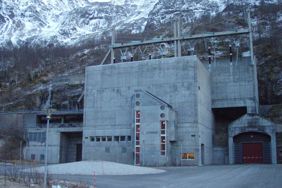 Svartisen power plant reception building